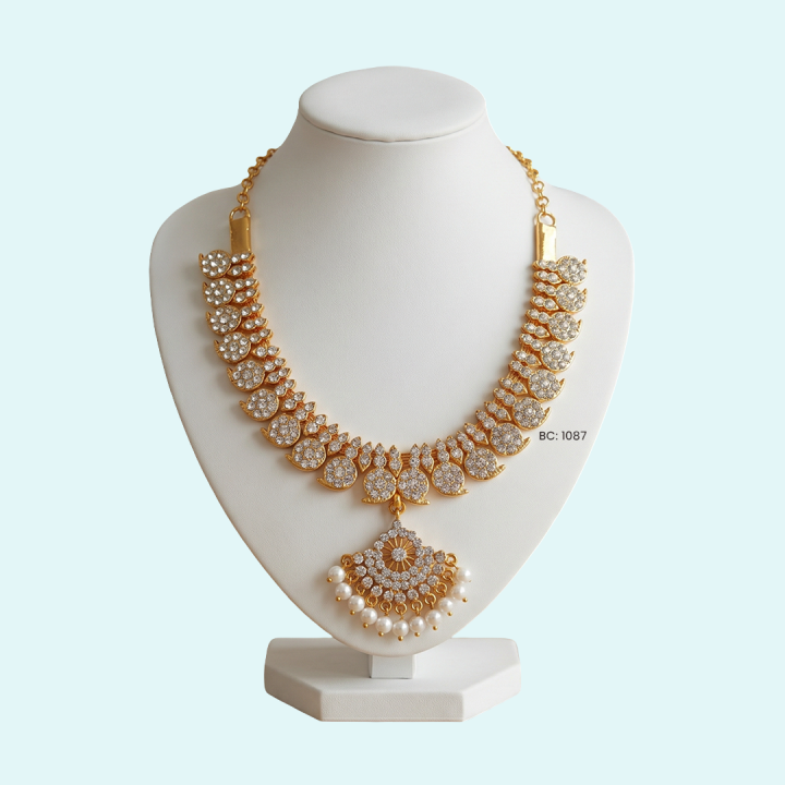 NECKLACE 8813 WHITE