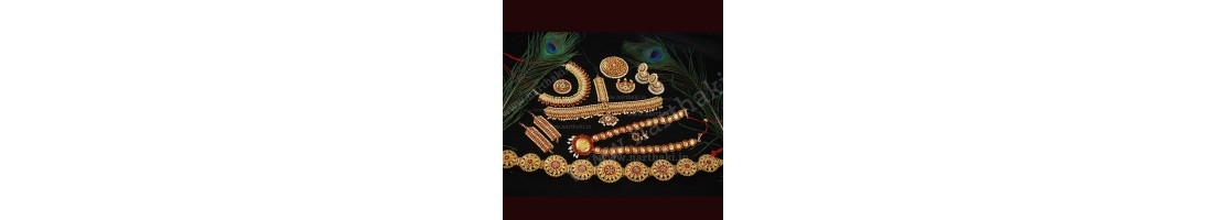 ORNAMENTS SET